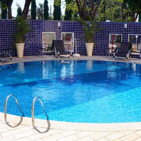 Hotel Golden Park Uberaba By Nacional Inn Exterior photo