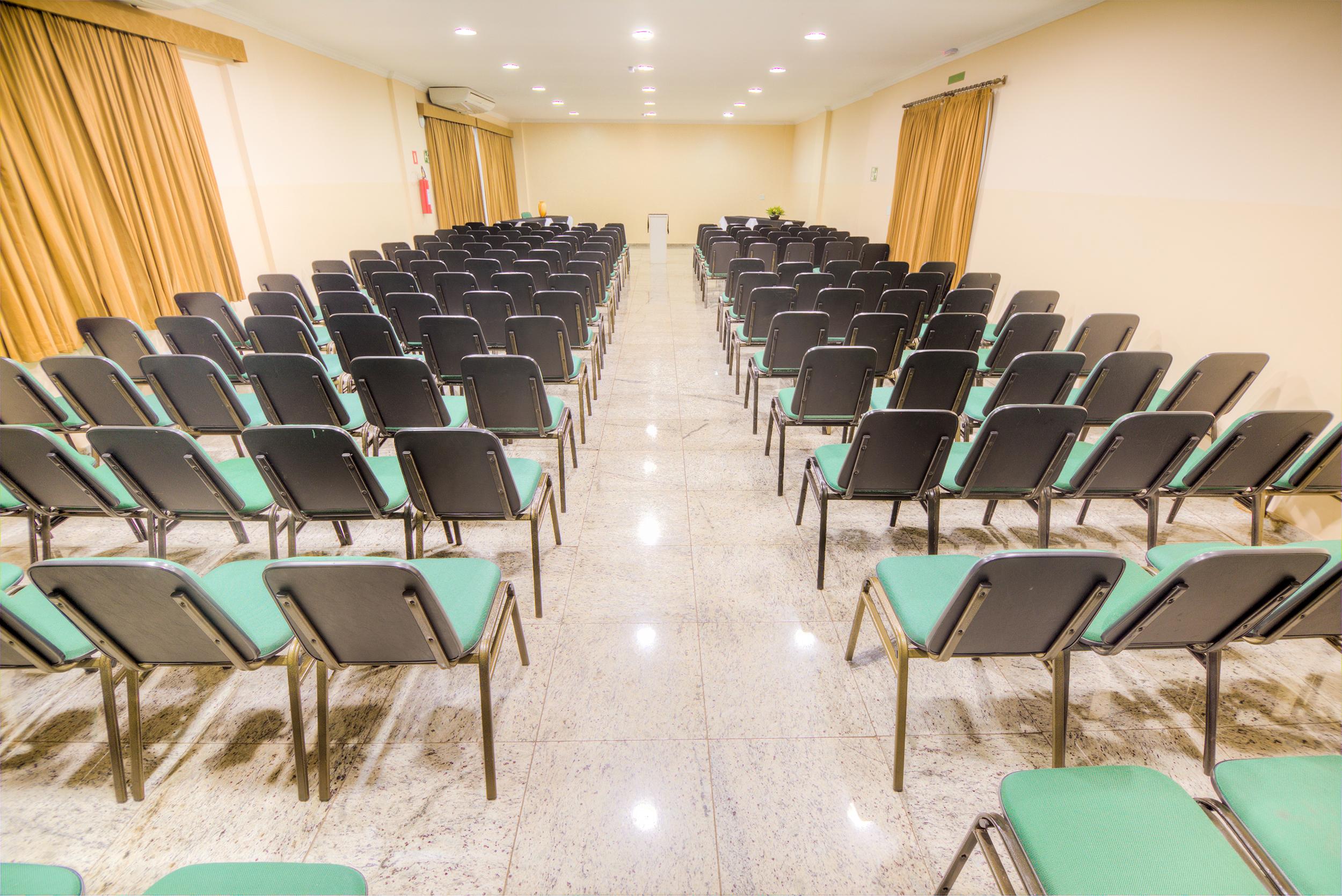 Hotel Golden Park Uberaba By Nacional Inn Exterior photo