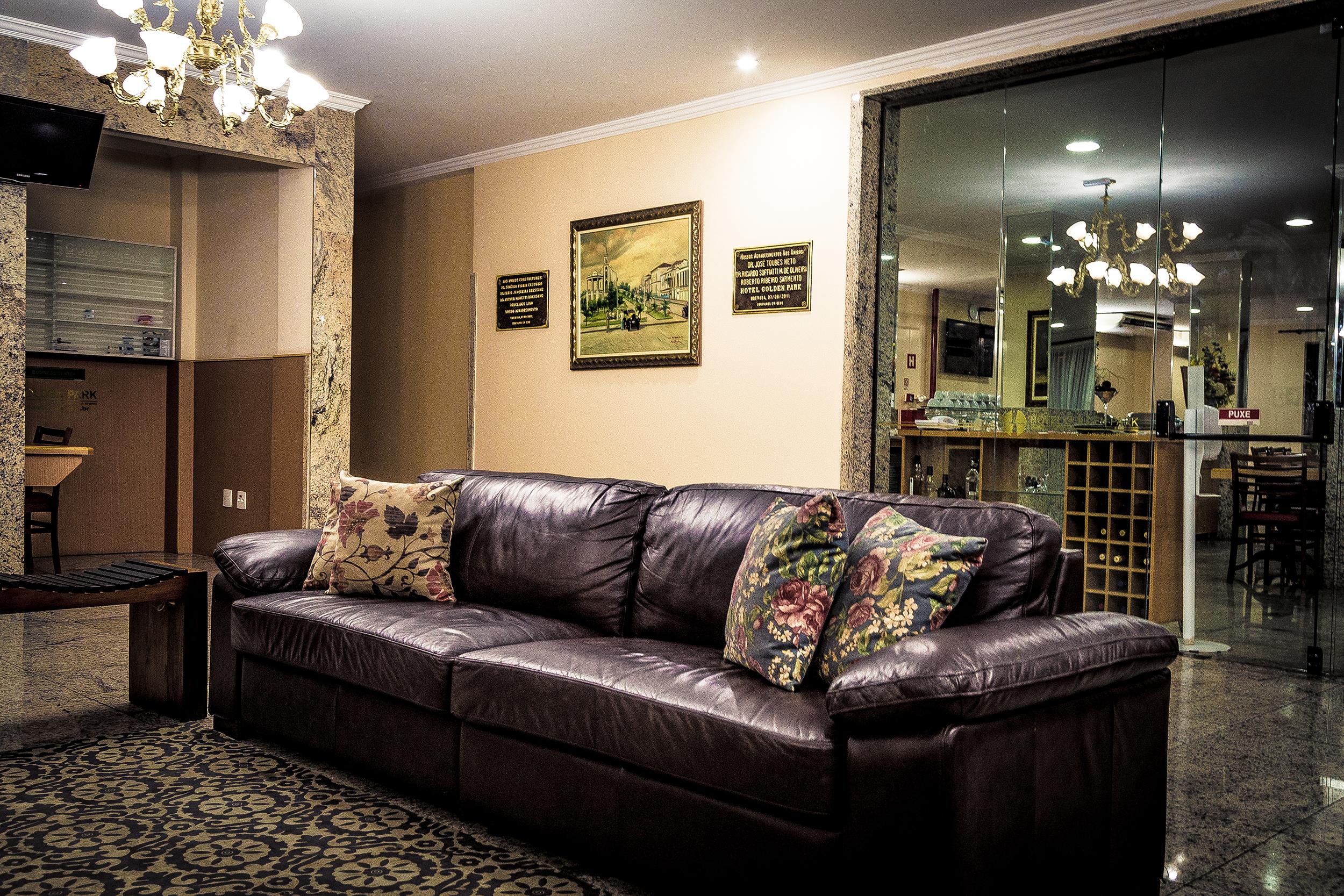 Hotel Golden Park Uberaba By Nacional Inn Exterior photo