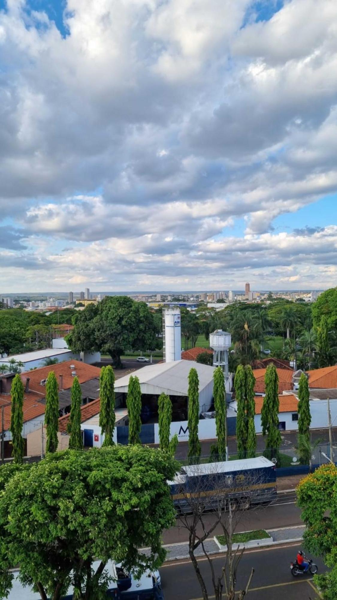 Hotel Golden Park Uberaba By Nacional Inn Room photo