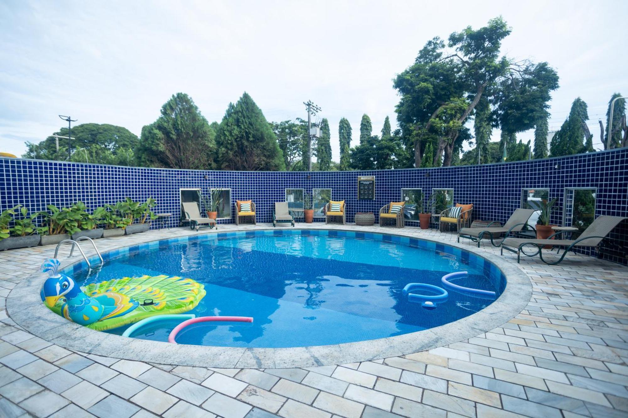 Hotel Golden Park Uberaba By Nacional Inn Exterior photo